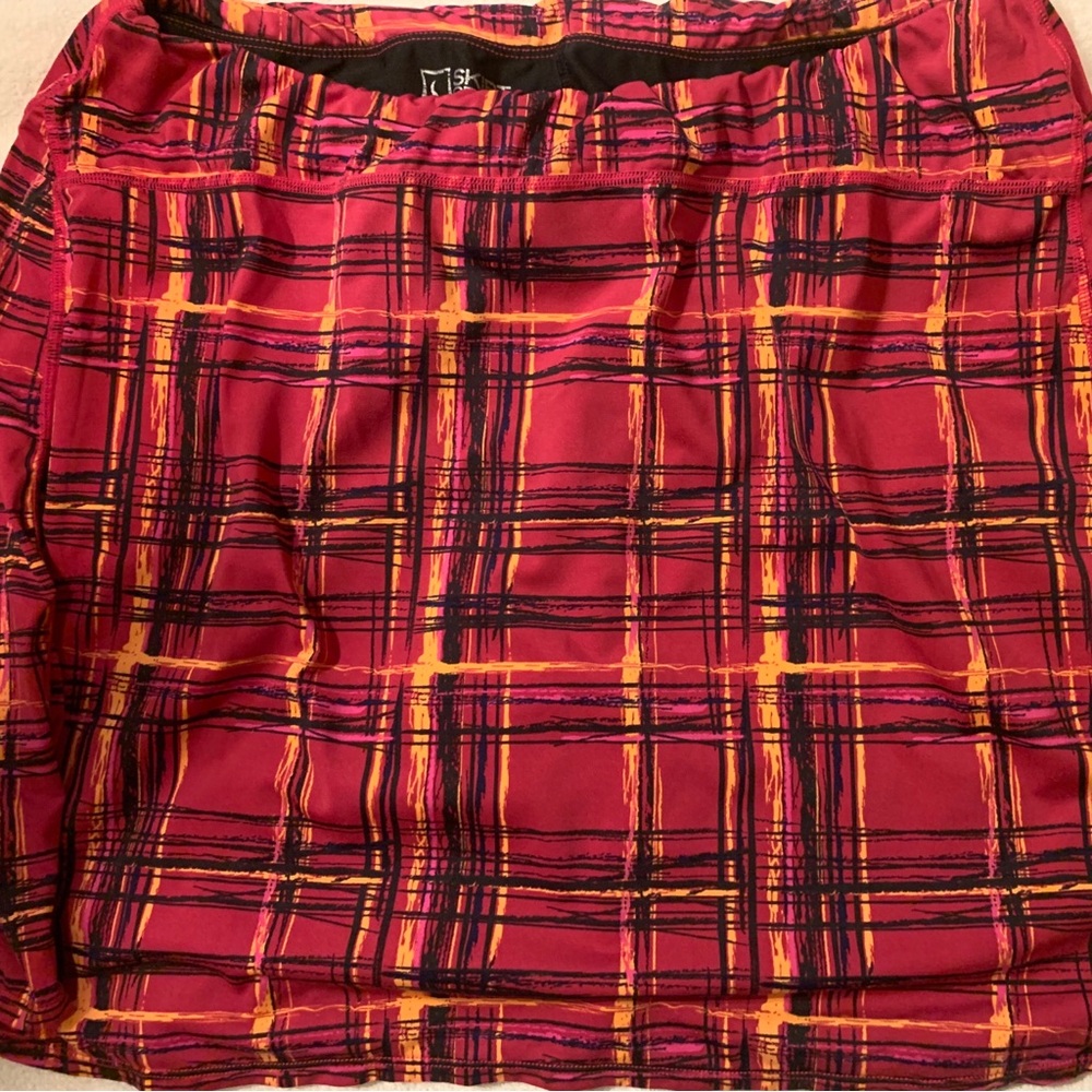 Skirt Sports Happy Girl in Aberdeen